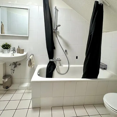 Modern Duesseldorf Апартаменты *
