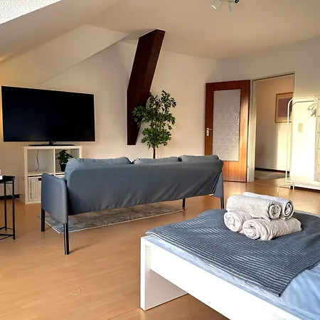 Modern Duesseldorf Нойс